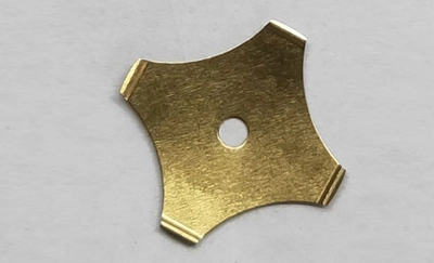 Interruttore a cupola vs gomma conduttiva, meccanico