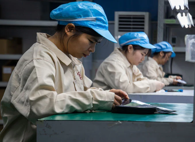 Controlla i pannelli grafici e il circuito